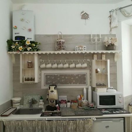 Bed and Breakfast Il Frangipane Formia Exterior foto