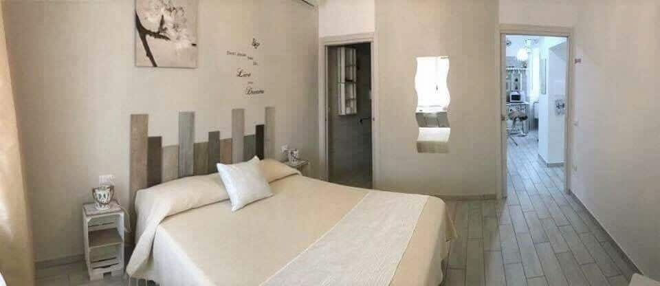 Bed and Breakfast Il Frangipane Formia Exterior foto