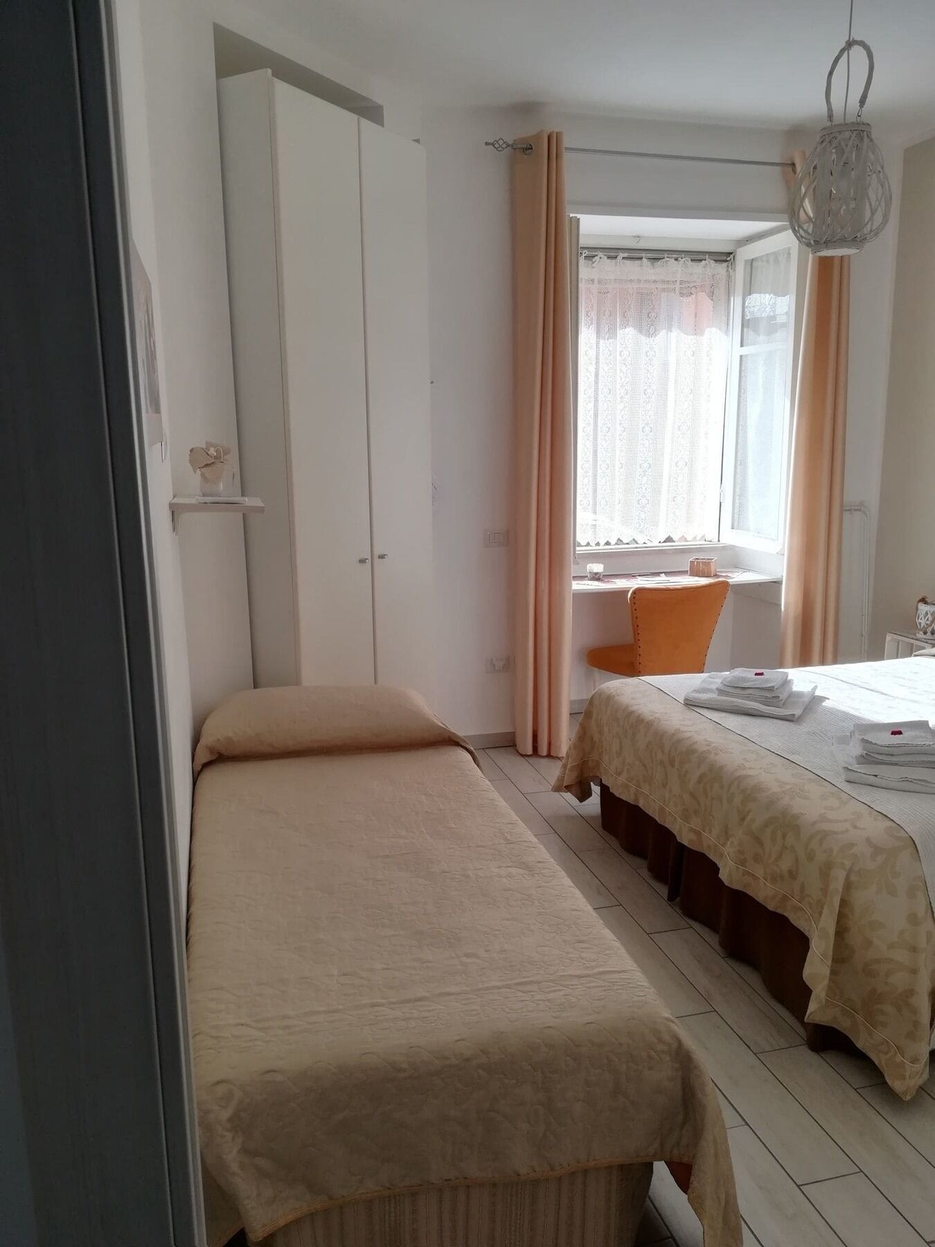 Bed and Breakfast Il Frangipane Formia Exterior foto